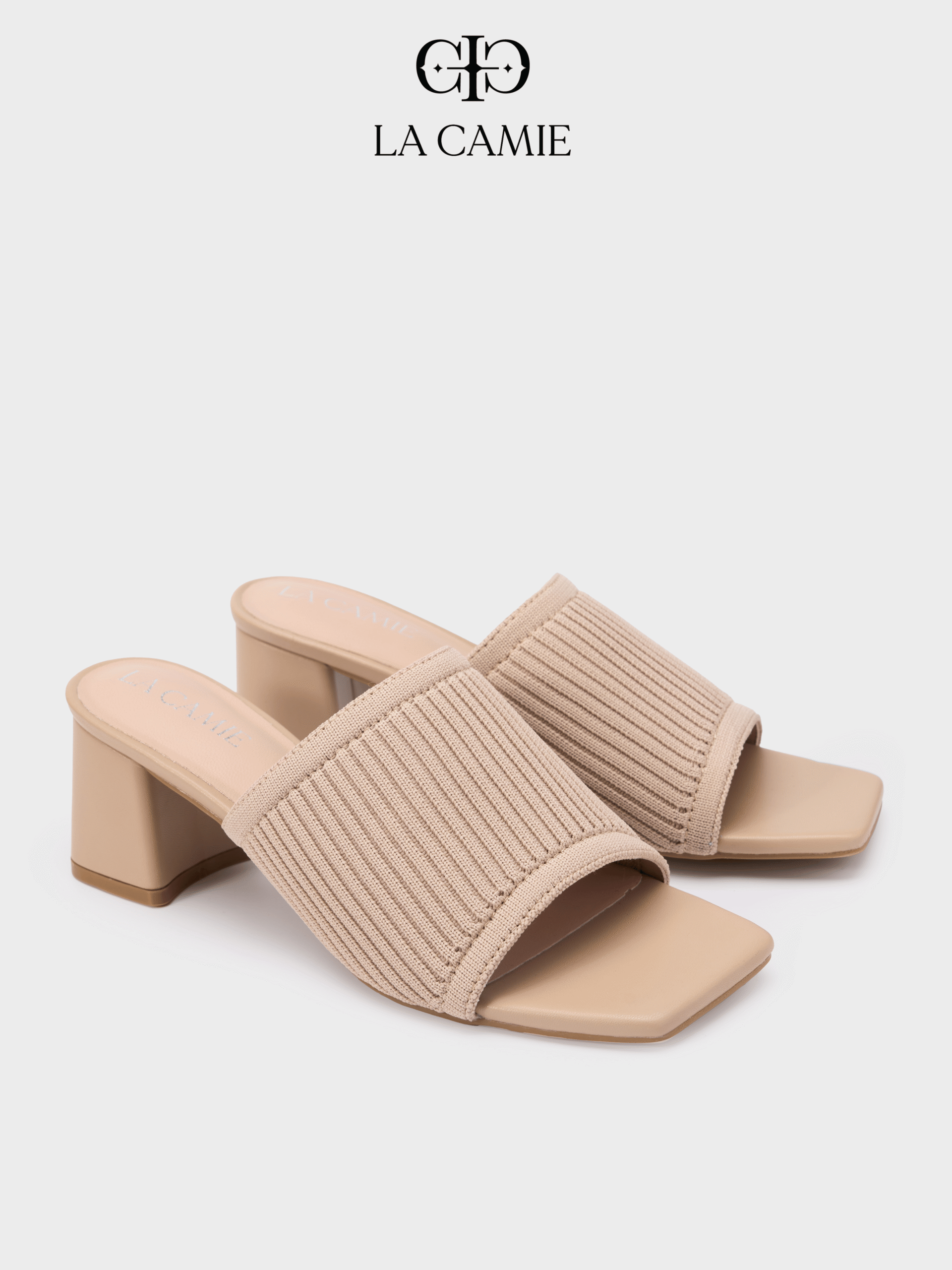 Giày màu beige