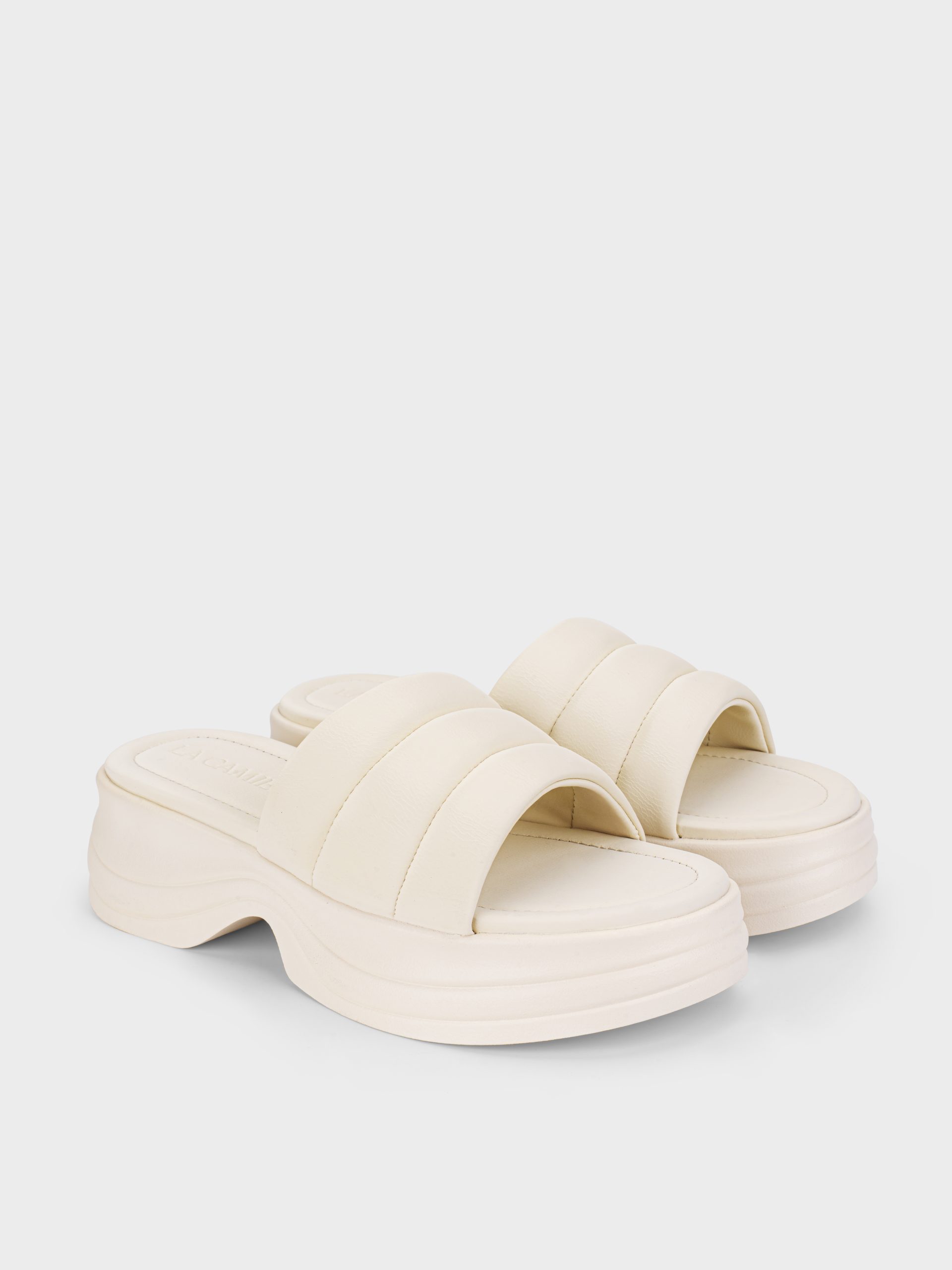 Dép nữ đế xuồng quai bản to màu kem, da microfiber satin, đế platform chống trượt – DB5B0112.