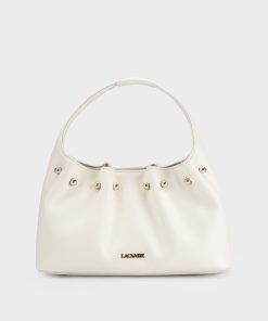 Túi hobo màu trắng, quai liền bản vừa, trang trí đinh tán – TX5A0807.
